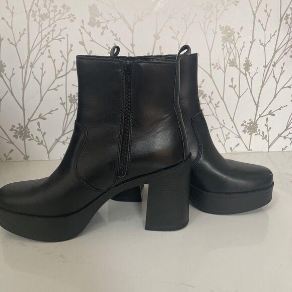 House of Harlow 1960 Hawthorne Ankle Boot Black Leather Chunky Heel size 10 NWO - Picture 9 of 14